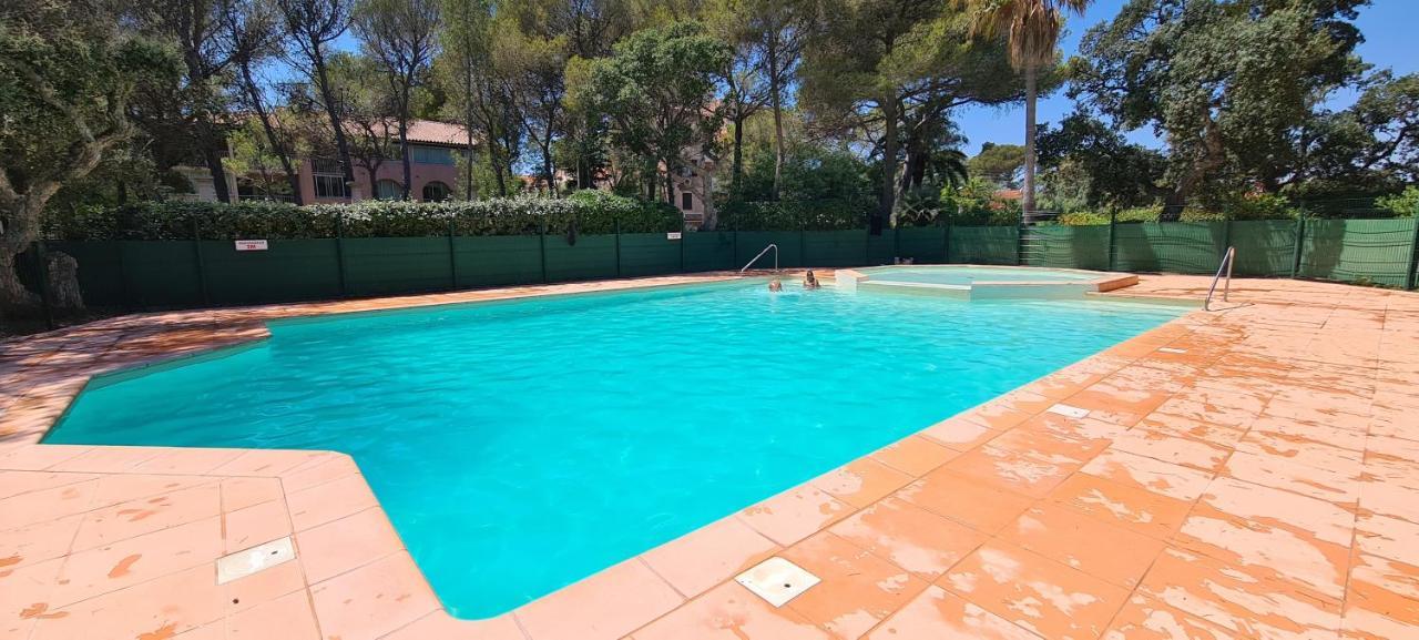 Ferienwohnung Le Calypso Saint Aygulf Exterior foto